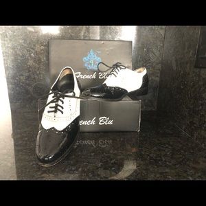 Black & White Oxford leather patent shoes